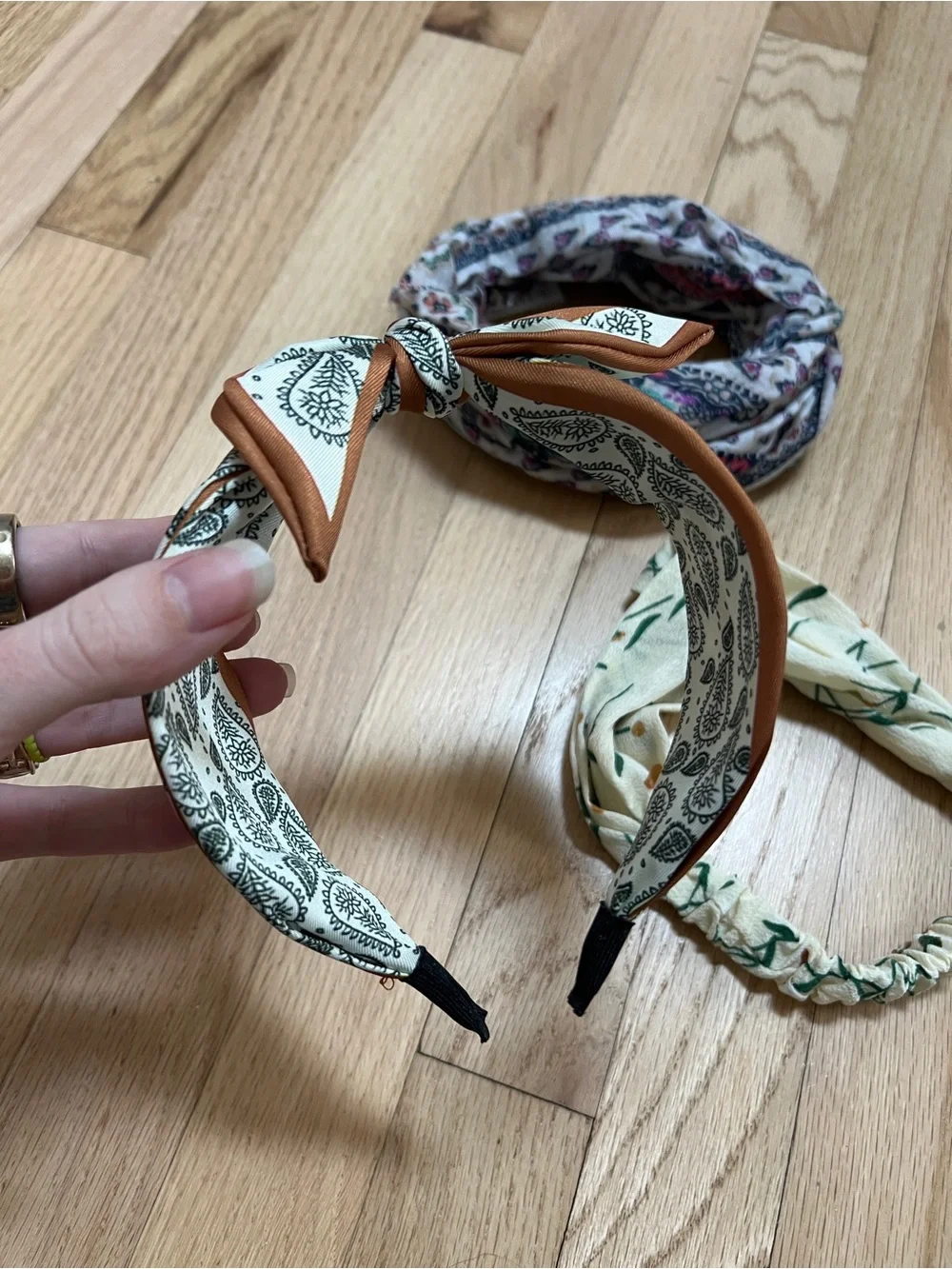 Headband Lot of 3 Paisley Bow Daisy Floral Hair‎ Accessory